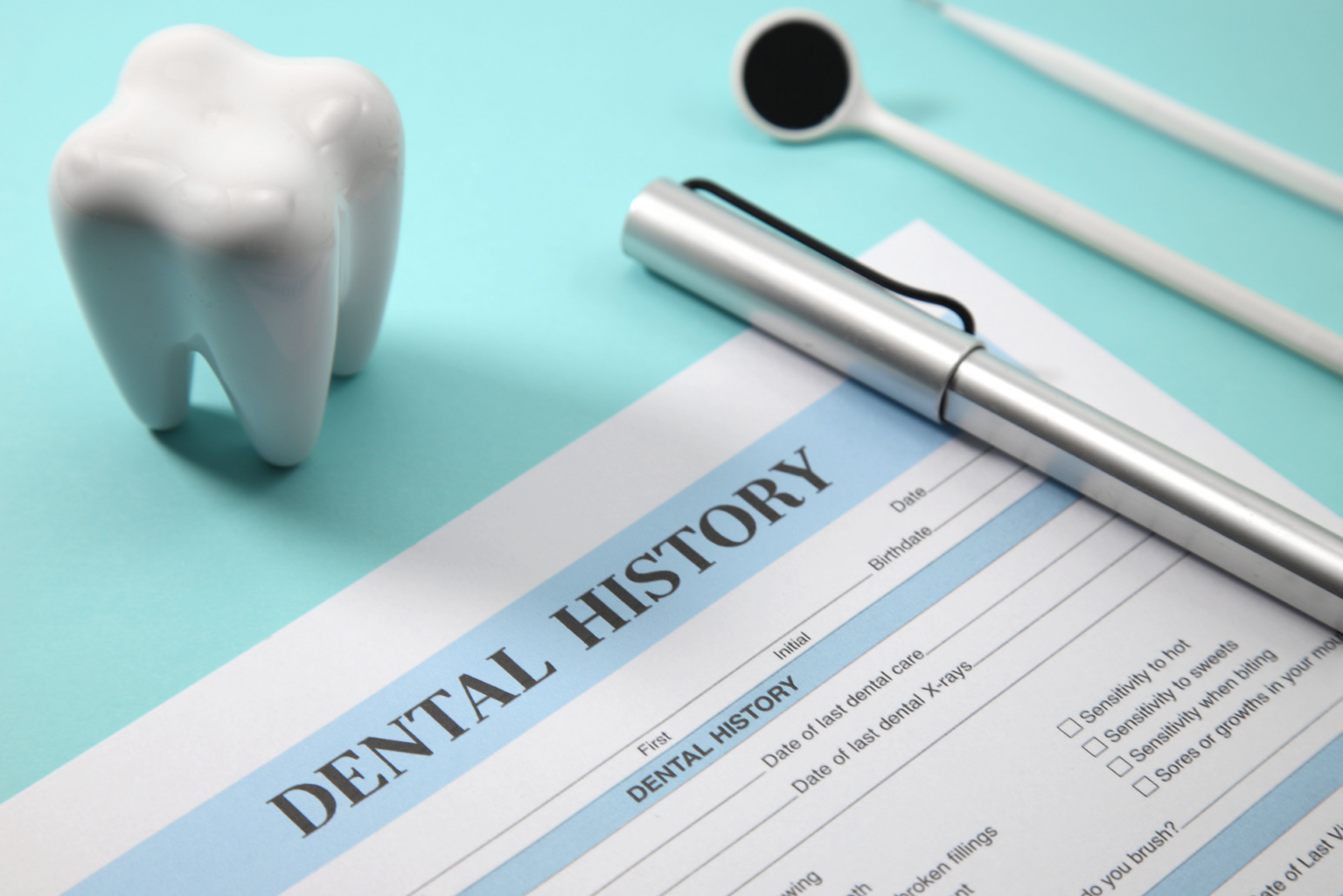 A Look Into the History of Dental Implants | FastNewSmile® Dental ...